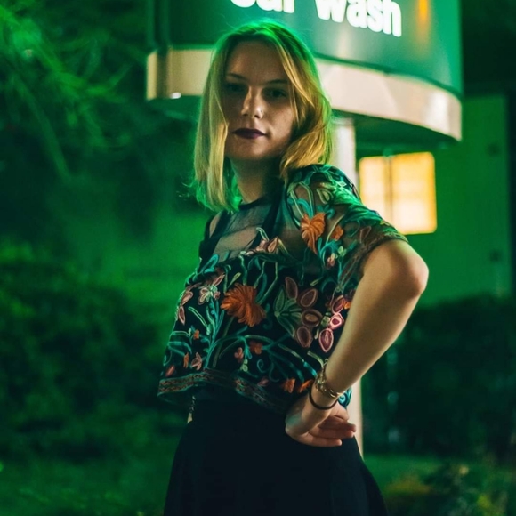 Meet your Posher, Grace - Picture 1 of 1